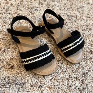 NWOT Old Navy brand toddler girl’s sandals size 6